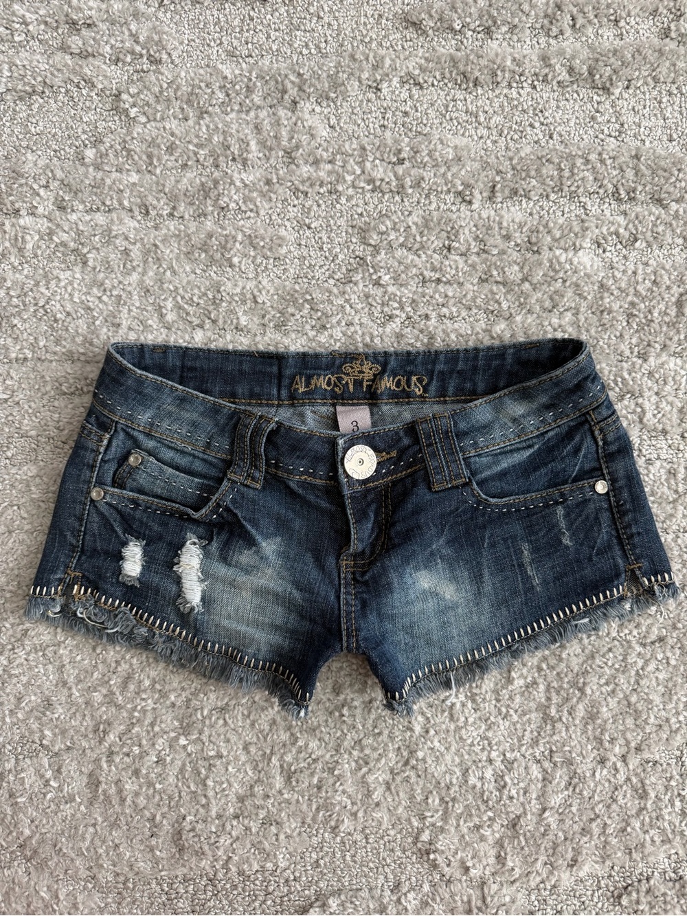 EUC Y2K Almost Famous Size 3 (28”) Low Rise Mini denim Shorts